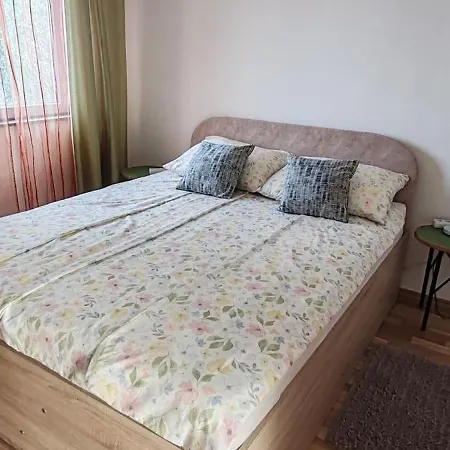 Zara Apartment *