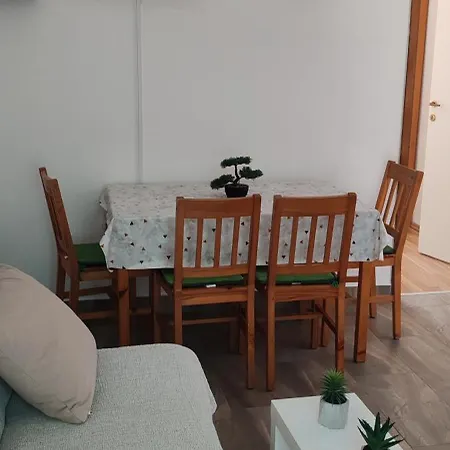 Zara Apartment *