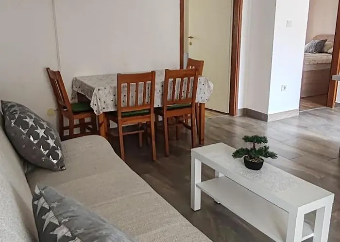 Zara Apartment Apartament *